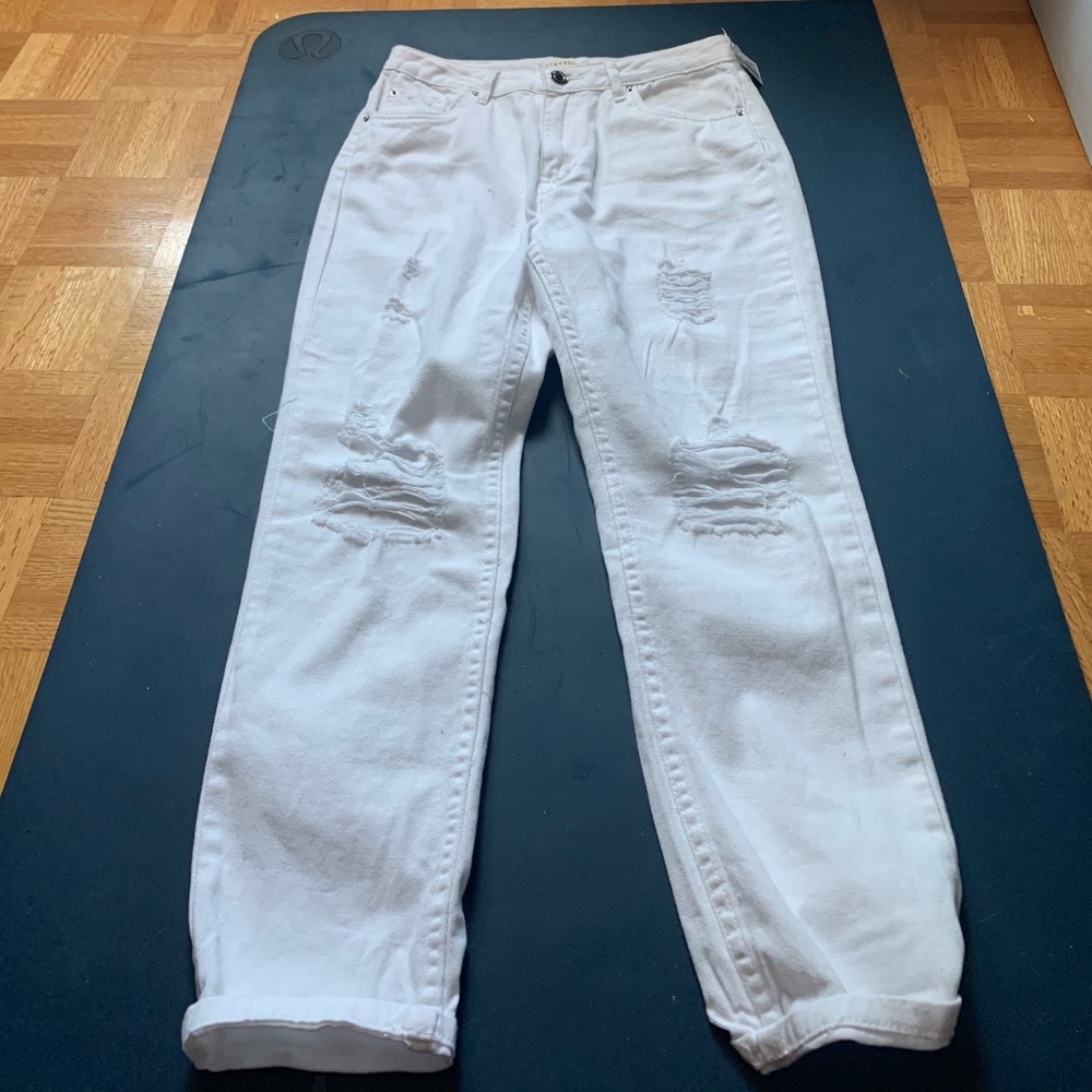White jeans‼️